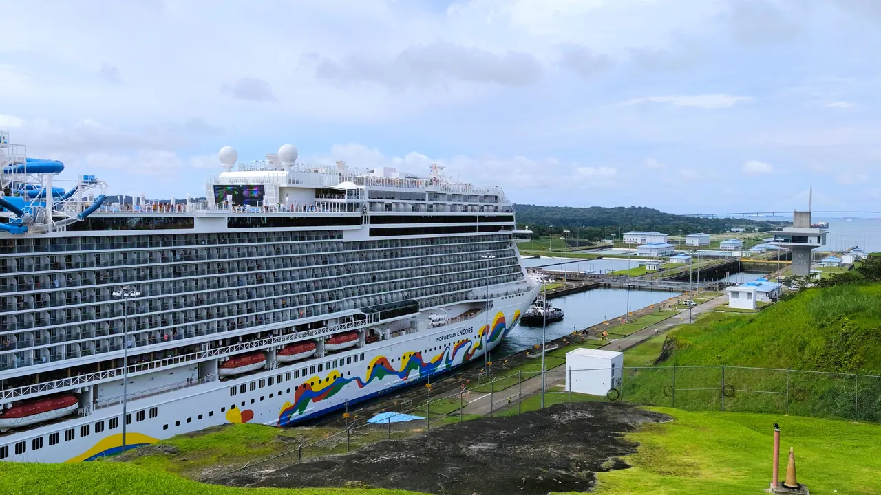 Cruise ship passing through Agua Clara locks