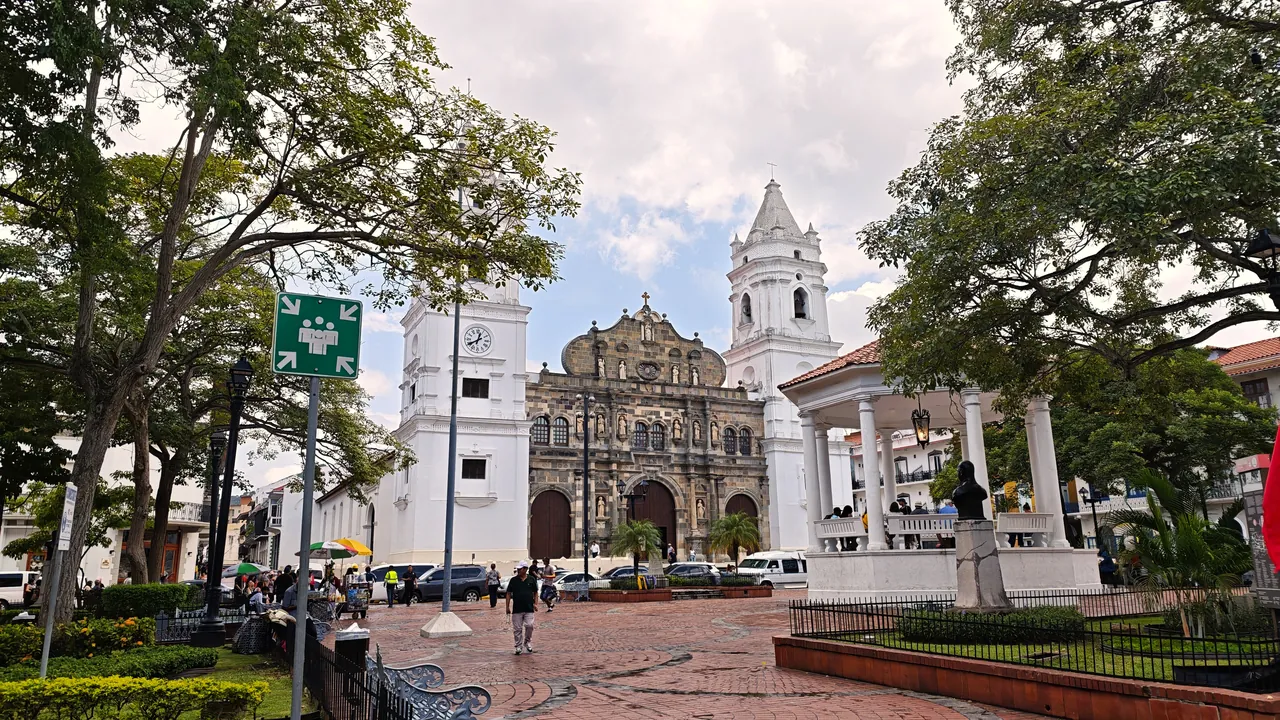 Cathedral and plaza in Casco Viejo